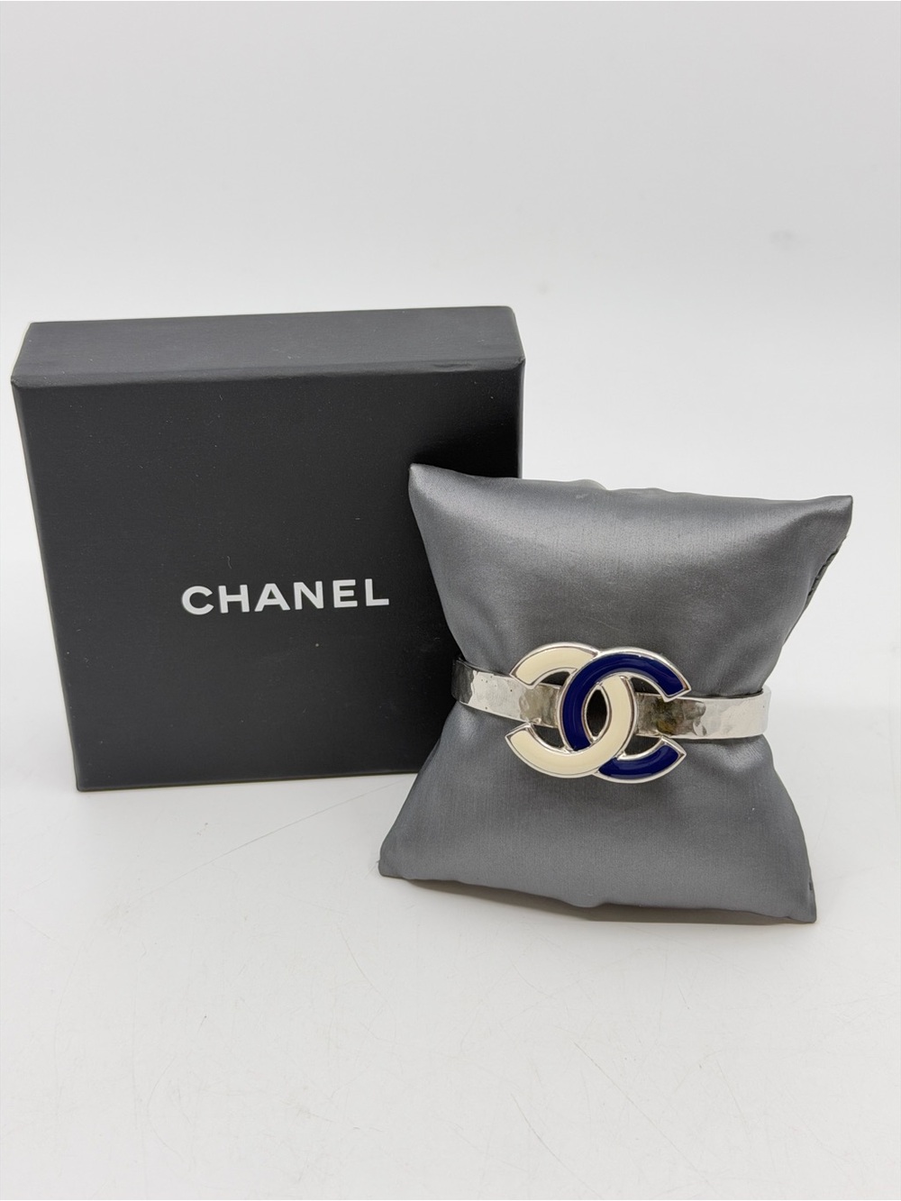 Chanel B15 Hammered Silver Tone Enamel CC Cuff Bracelet
